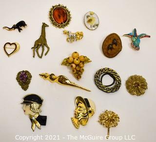 Group of Vintage Jewelry Including Ladies Brooches or Pins.  