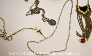 Group of Vintage Jewelry Including Ladies Necklaces and Pendants.