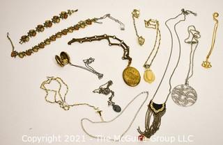 Group of Vintage Jewelry Including Ladies Necklaces and Pendants.