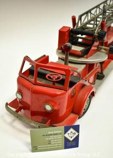 Vintage Red 1950's Doepke Model Toys Rossmoyne Ladder Fire Truck *