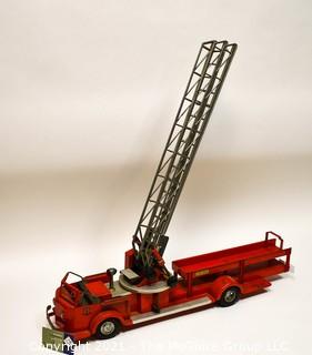 Vintage Red 1950's Doepke Model Toys Rossmoyne Ladder Fire Truck *