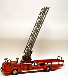 Vintage Red 1950's Doepke Model Toys Rossmoyne Ladder Fire Truck *