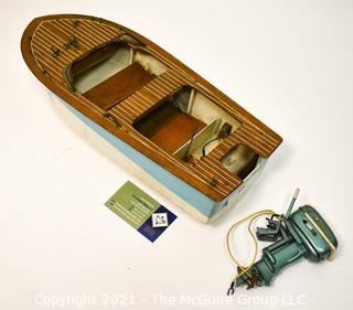 Vintage 1950s Chris Craft Speedboat Model with Plastic Hull and Buccaneer Battery Operated Boat Motor. *