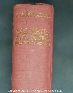 Las Artes Y Los Pueblos De La España Primitiva by Camon Aznar Jose, 1954
