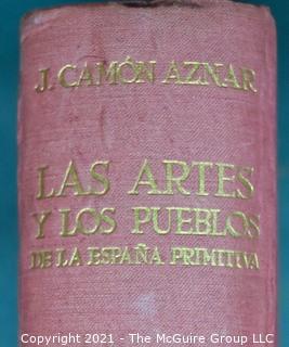 Las Artes Y Los Pueblos De La España Primitiva by Camon Aznar Jose, 1954
