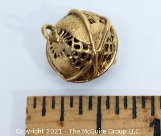 14kt Gold Pierced Globe Pendant or Charm. 2.8g