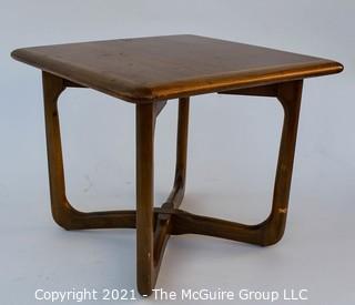 Vintage Mid Century Modern Lane Altavista Walnut Side Table.  Measures 15" H x 19" Square.