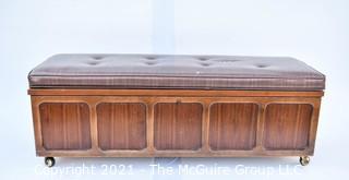 Mid-Century Modern Lane Cedar Chest.  Measures 19" x 20" x 52"