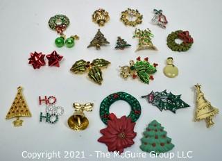 Group of Vintage Costume Christmas Brooches and Jewelry. 