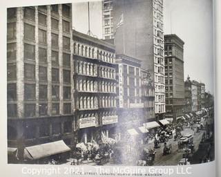 Souvenir Booklet - Chicago As It Is Today: From Up-to-Date Photographs by the Best Artists, The James Bayne Co. Early 1900's