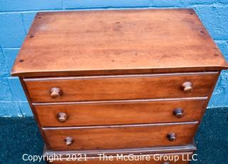 Hand Made Primitive Four (4) Drawer Chest of Drawers or Dresser.   Measures 33"H x 26"W x 15"D