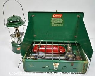 Vintage classic Coleman "white gas" twin mantle lantern and double burner camp stove, w package of mantles