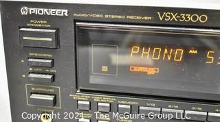 Pioneer VSX-3300 Surround Graphic Equalizer A/V Stereo Receiver 475W Powers On, No Remote