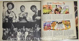 Vintage 33.3 LP Vinyl Record "BEATLES - Magical Mystery Tour" with Original 24 page booklet