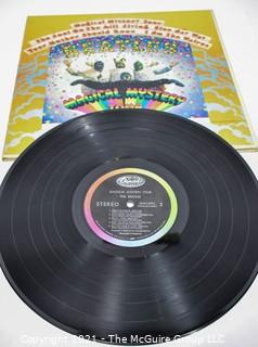 Vintage 33.3 LP Vinyl Record "BEATLES - Magical Mystery Tour" with Original 24 page booklet