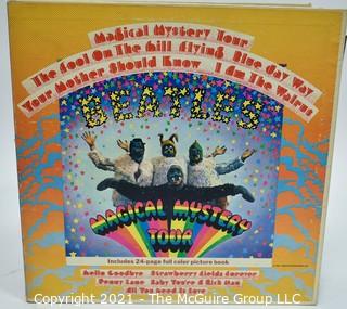 Vintage 33.3 LP Vinyl Record "BEATLES - Magical Mystery Tour" with Original 24 page booklet