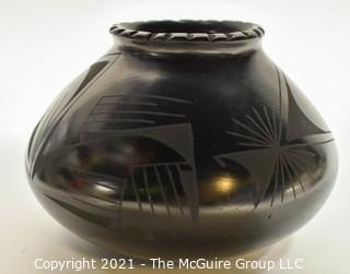 Mata Ortiz Casas Grandes By Manuel Quezada Black On Black Pottery Vase Seed Bowl