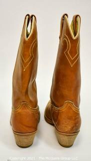 Vintage Brown Western Roper Style Boots Mady By Dingo Style #5907 Size 8 D.  