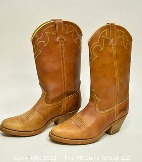 Vintage Brown Western Roper Style Boots Mady By Dingo Style #5907 Size 8 D.  