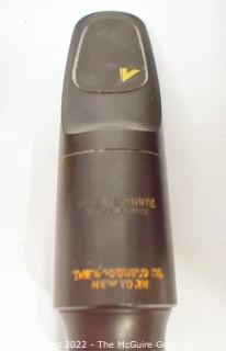 Woodwind Musical Instrument Mouthpiece - The Woodwind Co., "Steel Ebonite"  J5X with Rovner Ligature & Cap