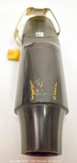 Woodwind Musical Instrument Mouthpiece - King  F L Ligature and Versa Cap