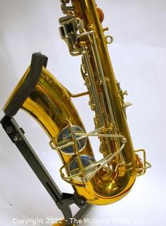 Saxophone: Martin "Handcraft" Alto "Skyline" SN 118840 (c 1937) w/white Hiscox Pro II hard case. Mouthpiece sold separately in this auction.