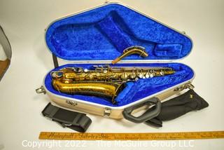 Saxophone: Martin "Handcraft" Alto "Skyline" SN 118840 (c 1937) w/white Hiscox Pro II hard case. Mouthpiece sold separately in this auction.