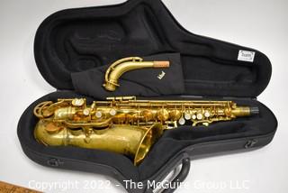 H.N. White King Zephter Alto Saxophone, SN 320645 w/black Softpack case. Mouthpiece sold separately in this auction.