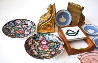 Collection Including Wedgwood Pin Dishes, Corbel Shaped Bookends & Shallow Ceramic Bowls.