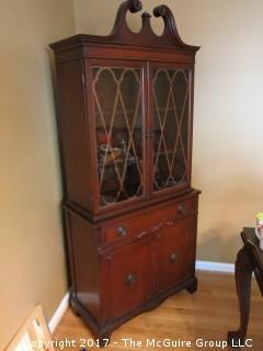 Single piece 2 door china cabinet over single drawer, 2 door base