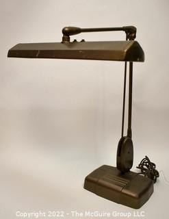 Vintage 1950s Mid-Century Modern (MCM) Industrial Dazor Floating Articulated Desk Lamp