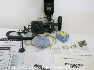 Nikon Coolpix 990; with Quantaray QTB-7500A flash; and Nikon AS-E900 Multi-Flash Adapter for E900S