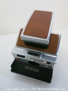 Polaroid SX-70 Land Camera with film 