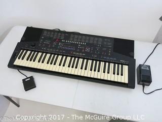 YAMAHA PSR-410 Keyboard and music system; tested and working; Serial # 0046568 