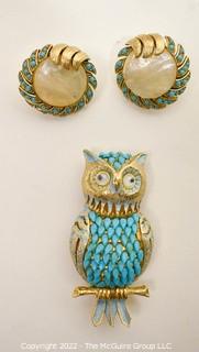 Vintage Florenza Costume Enamel Painted Owl Brooch with Googly Eyes and Coordinating Trifari Clip On Earrings. 0094CC