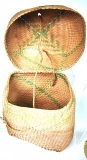 Set of (5) Native American Nesting Baskets Woven with Green Stripe, Lids and Handles. 