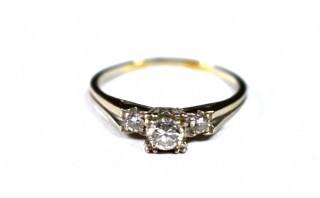 Vintage Three Stone Round Diamond Engagement Ring 18Kt White Gold.  Weighs 1.5g total.