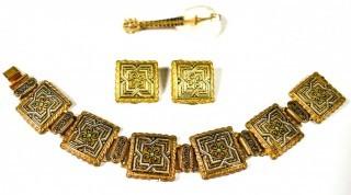 Vintage Damascene Jewelry Including Braclet, Screw Back Earrings and Brooch.