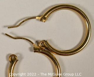 10Kt Gold Pierced Hoop Earrings.  