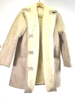 Women's Eddie Bauer Shearling Fur Coat  Size 18. 