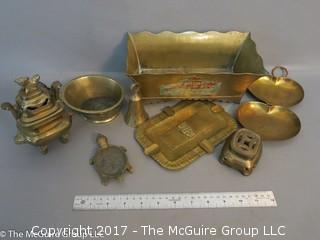 Collection of brass housewares 