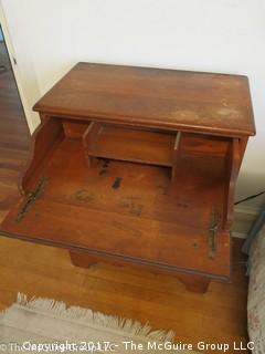 4 Drawer Dresser/Writing desk; 26W x 15D x 35T 