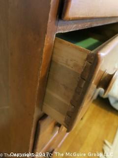 4 Drawer Dresser/Writing desk; 26W x 15D x 35T 