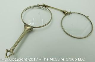 14k white gold hand held spectacles (Note: damage to 1 lens) - #1152