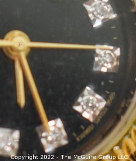 Vintage Wittnauer Men's Swiss Made Gold Tone 11 Diamonds Quartz Calendar Watch With Date Window at 3 o'clock. Working 