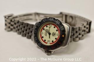 TAG Heuer Professional 200 Meter Men's Quartz Swiss Watch original SS band. Working