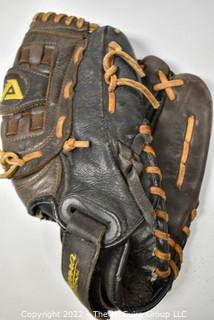 Group of Vintage Leather Baseball Gloves 