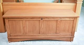 Thomasville Impressions Oak Chest or Trunk.  