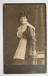 Collection of CDV Cards Featuring Women