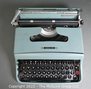 Olivetti Portable "Lettera 22" Typewriter with case. Made in Italy